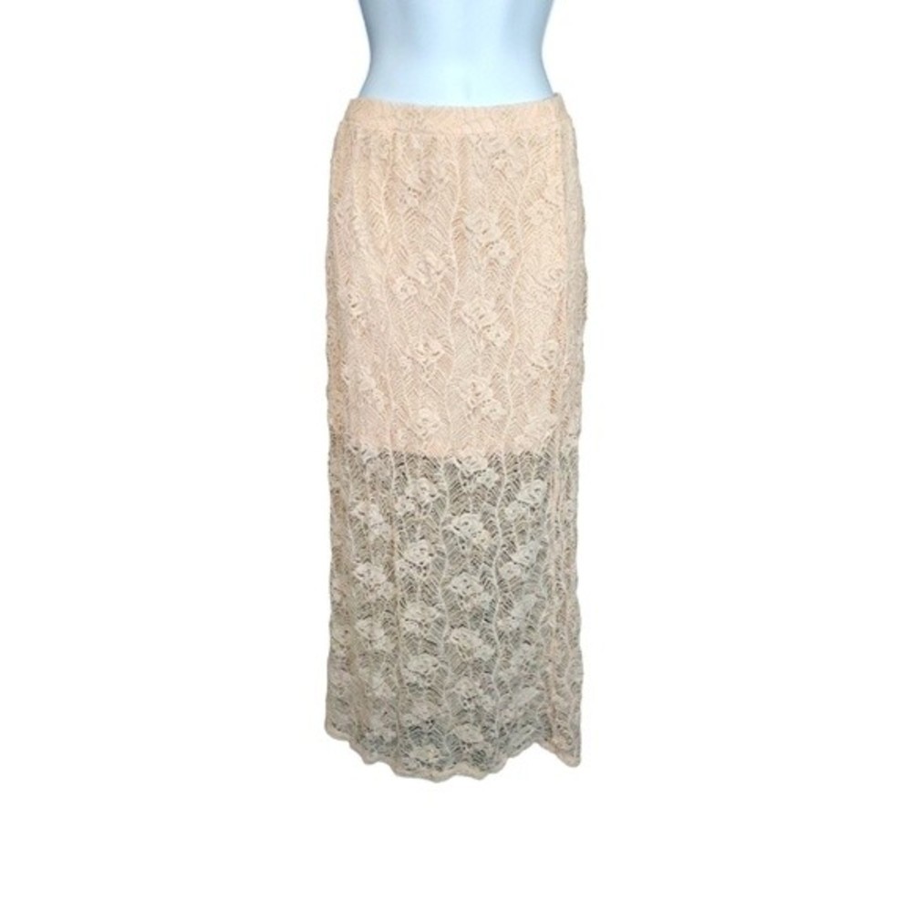 NO Boundaries Lace Skirt
